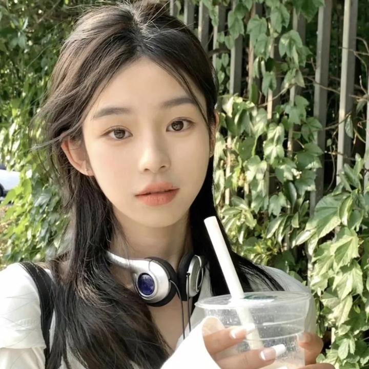 罗西与莫妮卡之骊靬情